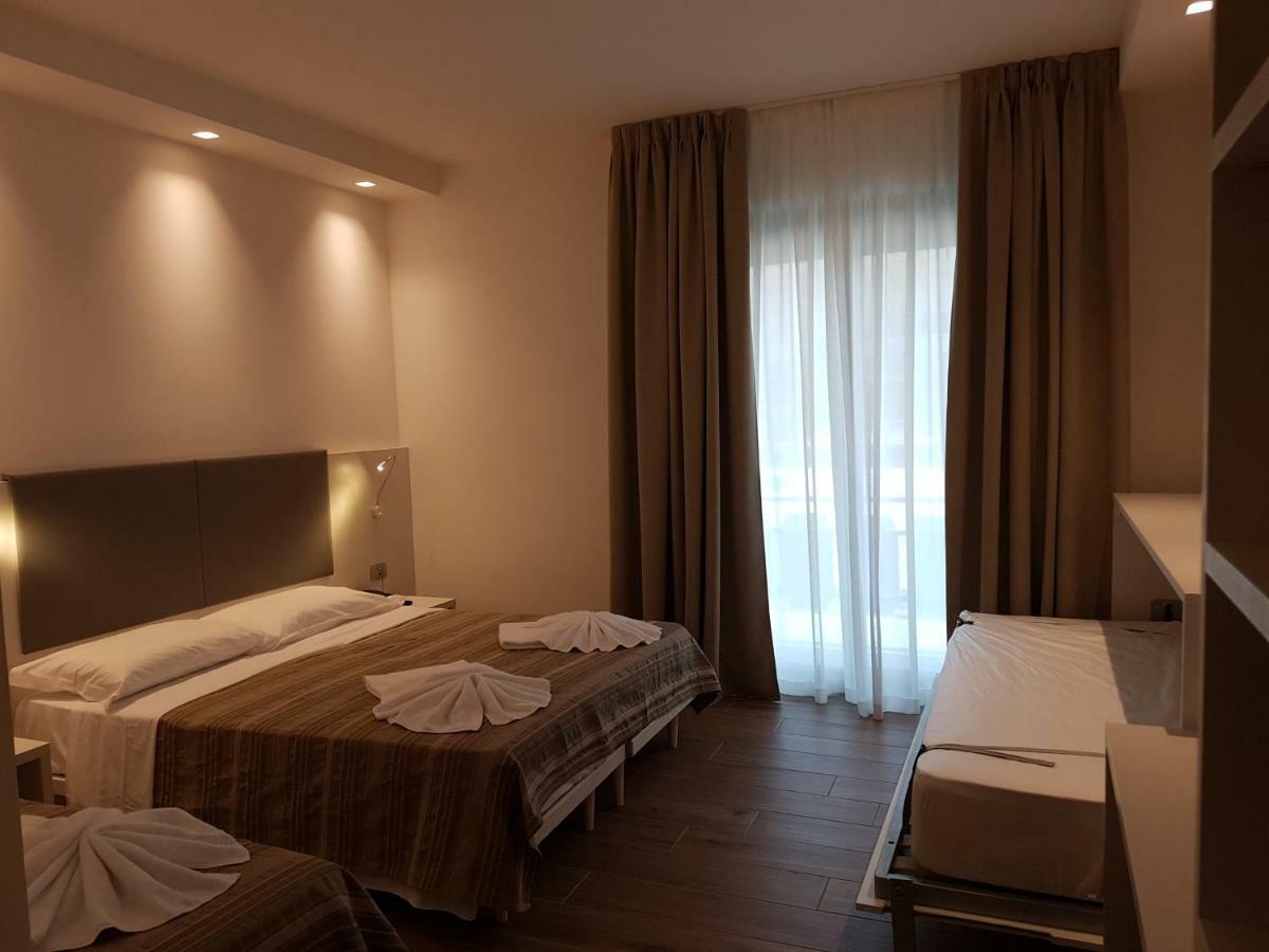 Hotel Aldebaran Lido di Jesolo Kültér fotó